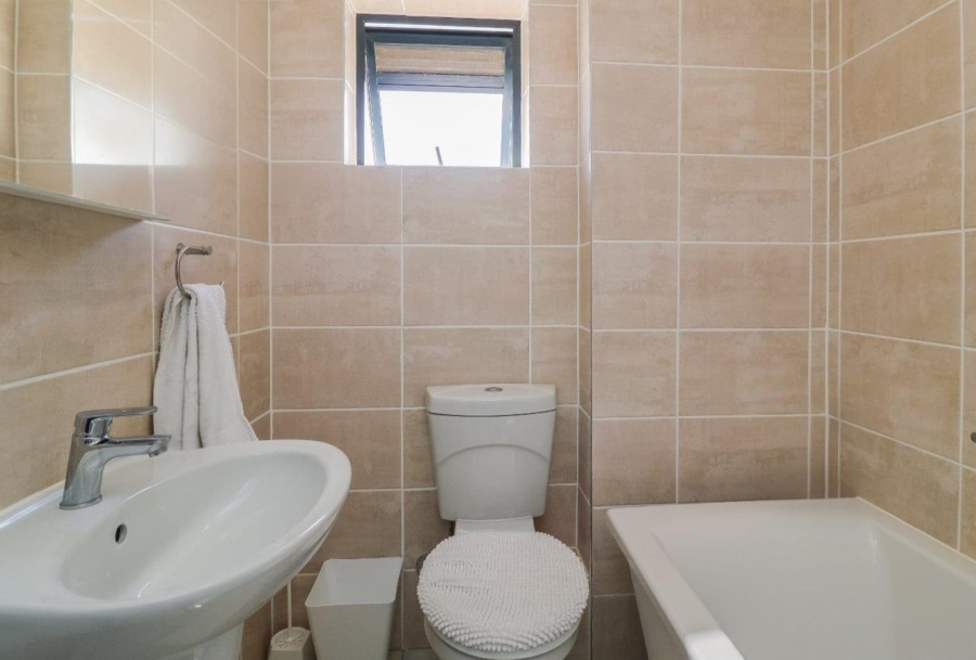2 Bedroom Property for Sale in Greenbay Eco Estate Western Cape